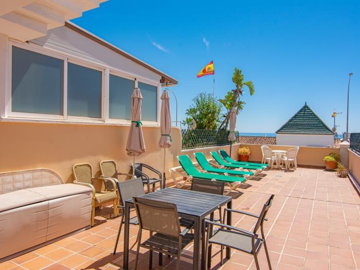 Frontline 2 bedroom apartment Burriana Beach