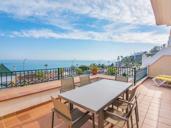 Frontline 2 bedroom penthouse Burriana Beach