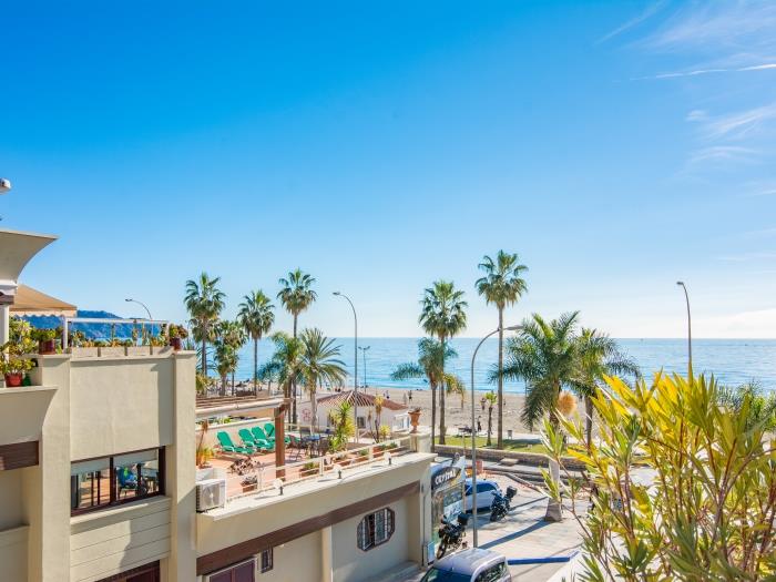 Frontline 2 bedroom apartment Burriana Beach