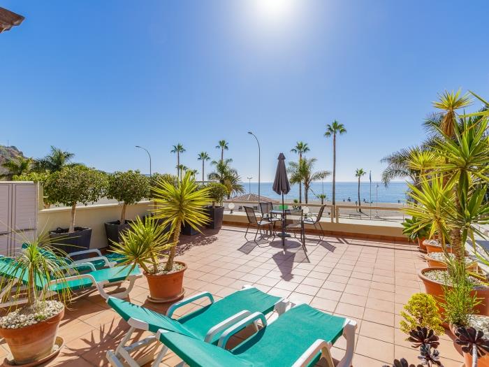 Frontline 2 bedroom apartment Burriana Beach