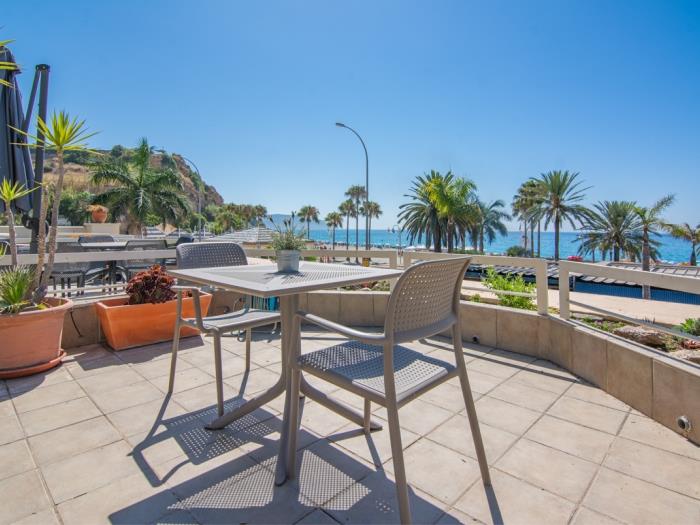 Frontline 1 bedroom apartment Burriana Beach