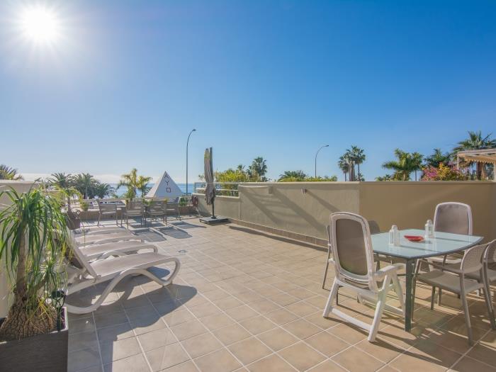 Frontline 2 bedroom apartment Burriana Beach