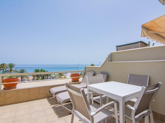 Frontline 3 bedroom apartment Burriana Beach