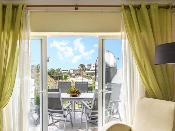 2 bedroom duplex apartment with communal pool