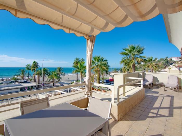Frontline 2 bedroom apartment Burriana Beach