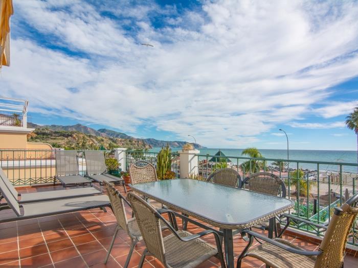 Frontline 3 bedroom apartment Burriana Beach