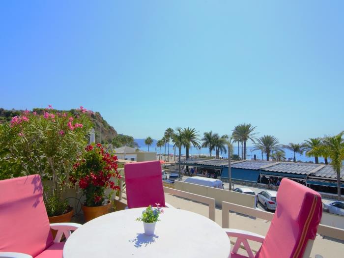 Frontline 2 bedroom apartment Burriana Beach