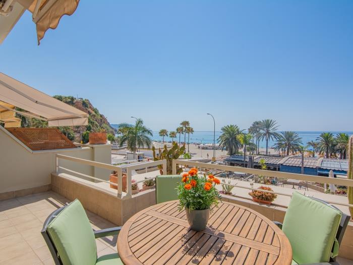 Frontline 1 bedroom apartment Burriana Beach